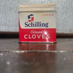Vintage McCormick Schilling Ground Cloves  1 1/4 oz‎ Spice Metal Tin